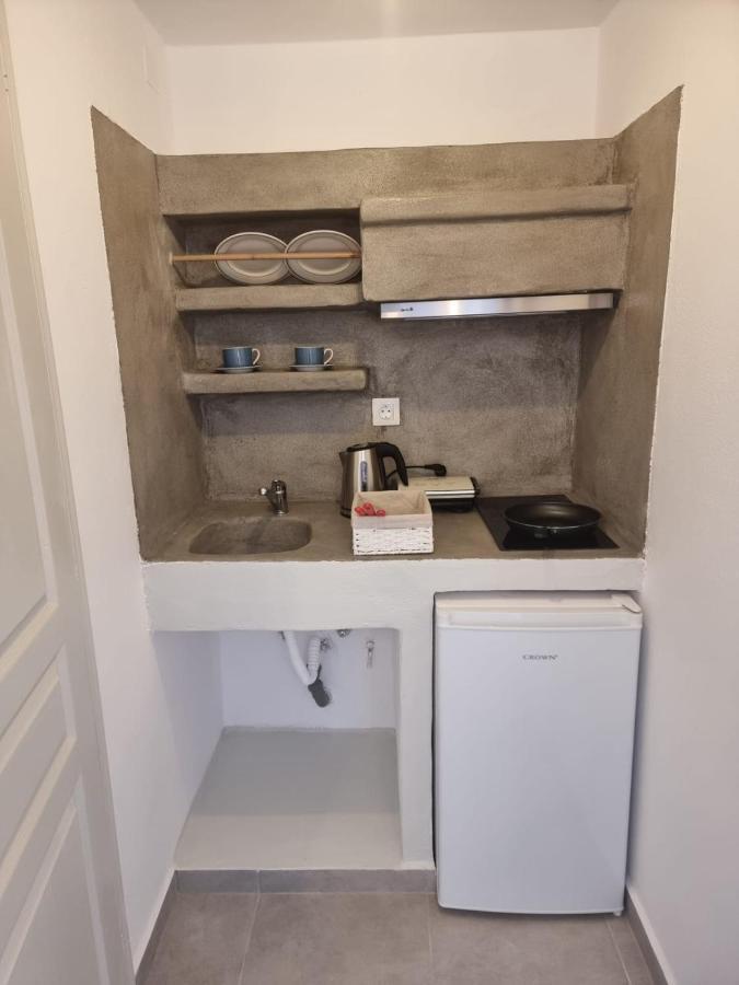 אדאמאס Joannes Vacation Rooms מראה חיצוני תמונה