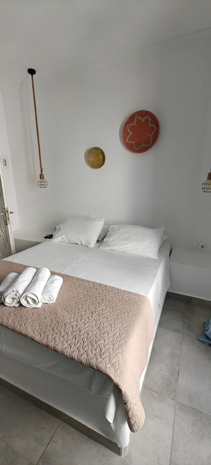 אדאמאס Joannes Vacation Rooms מראה חיצוני תמונה