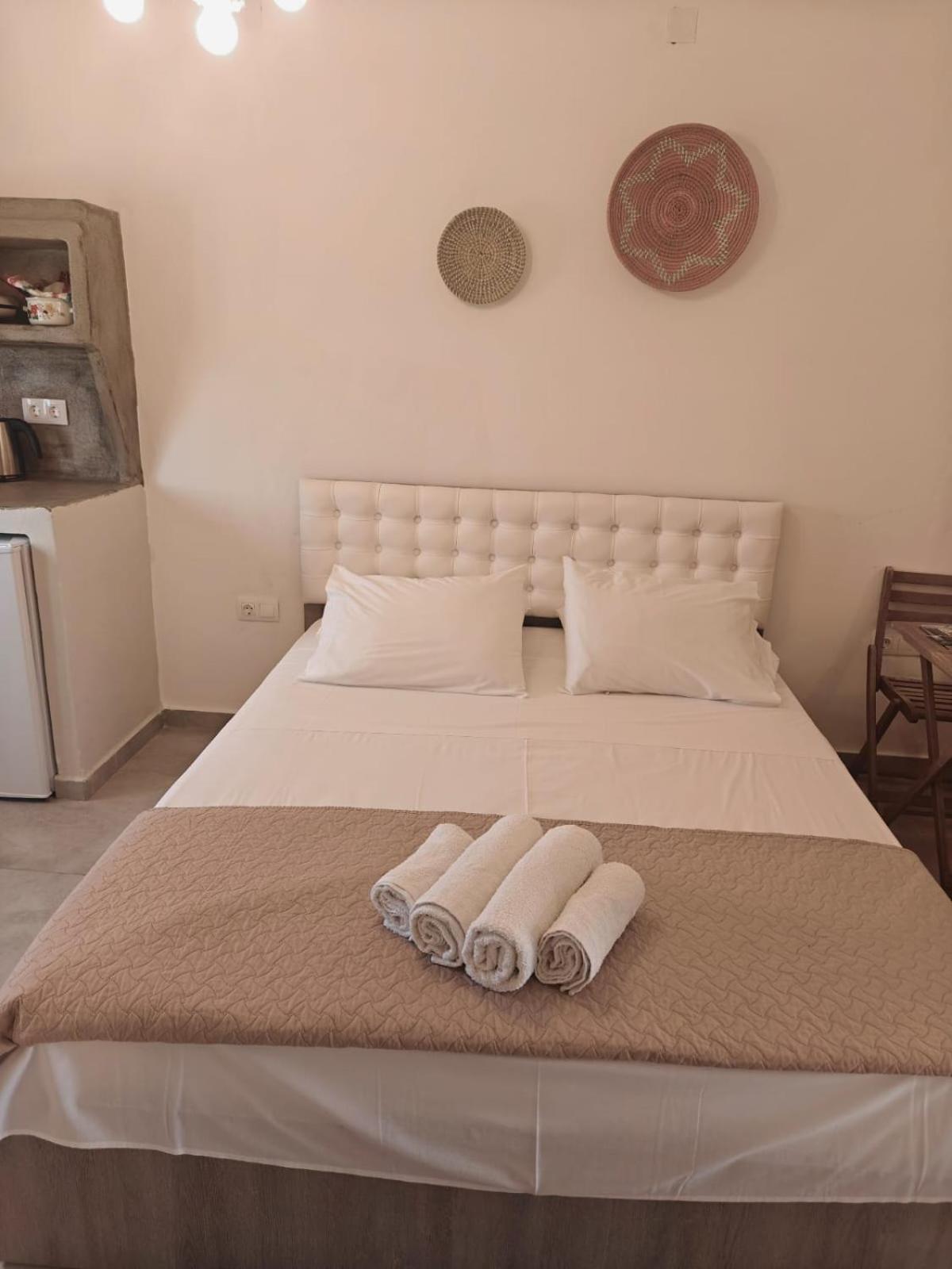 אדאמאס Joannes Vacation Rooms מראה חיצוני תמונה